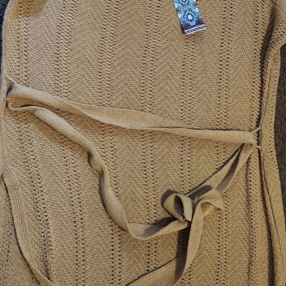 Boohoo Plus Textured Tan Sweater - Picture 8 of 16
